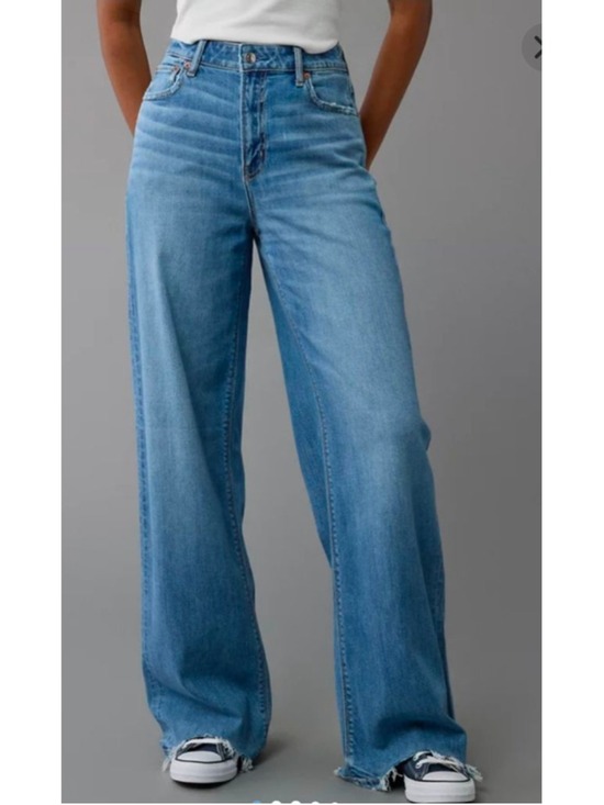 American Eagle Outfitters Denim - American Eagle Super High-Waisted Baggy Wide-Leg Jean Size 12